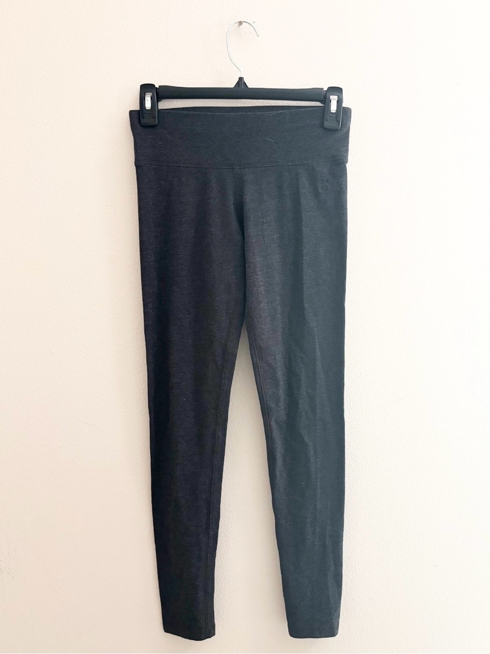 5/$15 🩷 MUST BUNDLE New York & Company Charcoal Leggings